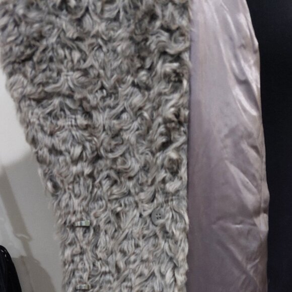 💥SHOWSTOPPER!💥Vegan Persian Curly Lamb Fur Longline Coat in Gray - Picture 12 of 15